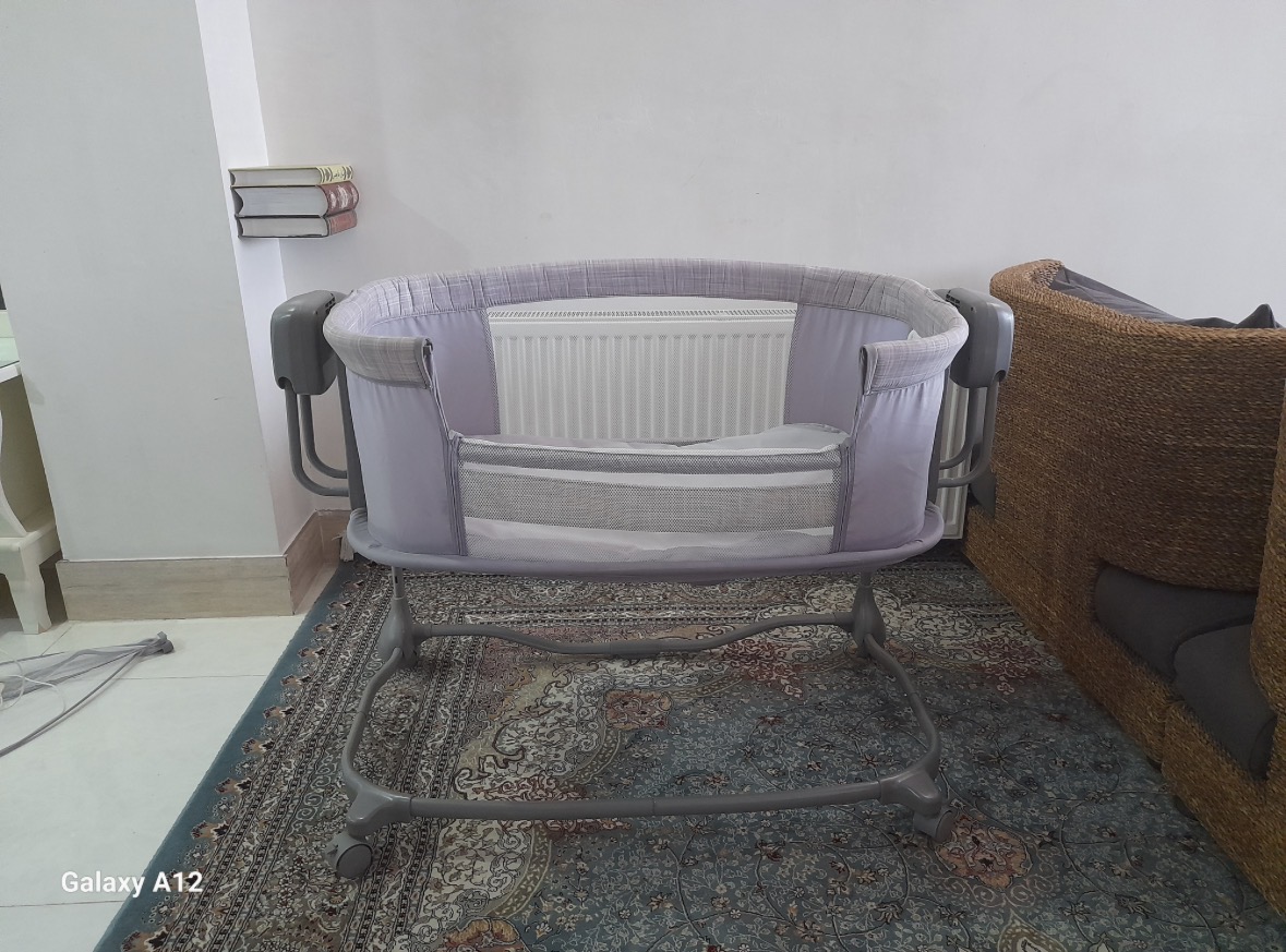 تخت کنار مادر Mastela مدل ۳ در ۱ | گهواره برقی نوزاد
